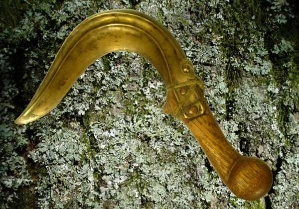 Sickle with handle